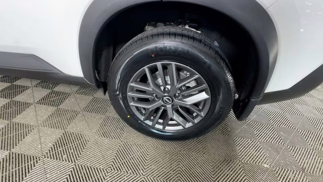 2023 Glacier White Nissan Rogue S AWD SUV