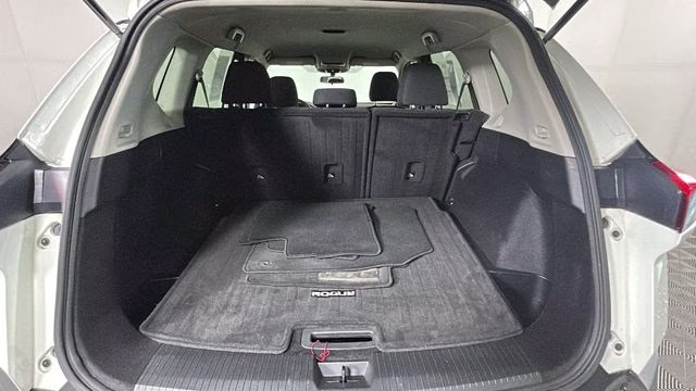 2023 Glacier White Nissan Rogue S AWD SUV