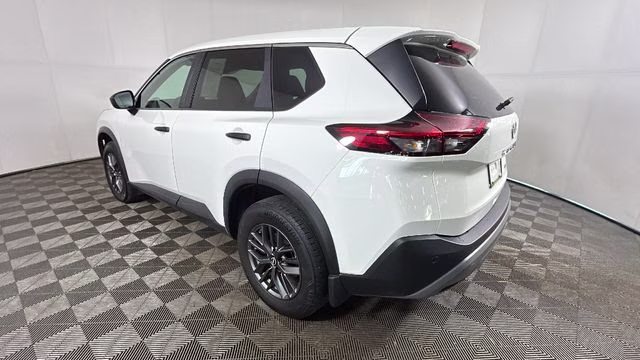 2023 Glacier White Nissan Rogue S AWD SUV