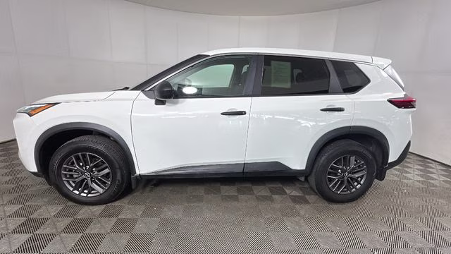 2023 Glacier White Nissan Rogue S AWD SUV