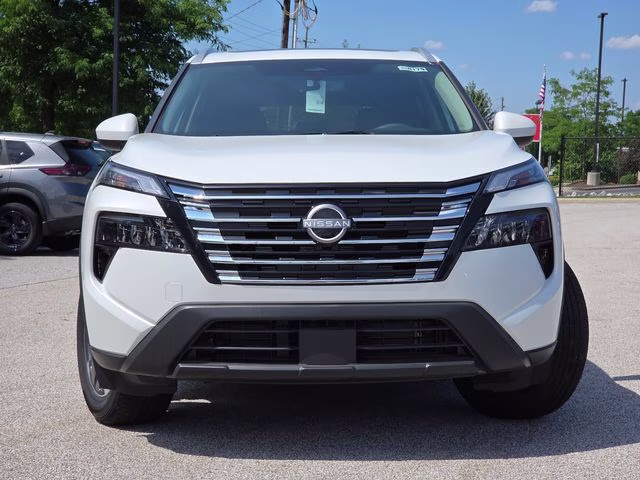 2026 Everest White Pearl Tricoat Nissan Rogue SV FWD SUV
