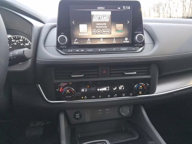 2026 Everest White Pearl Tricoat Nissan Rogue SV FWD SUV
