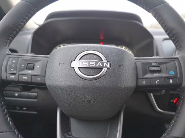 2026 Everest White Pearl Tricoat Nissan Rogue SV FWD SUV