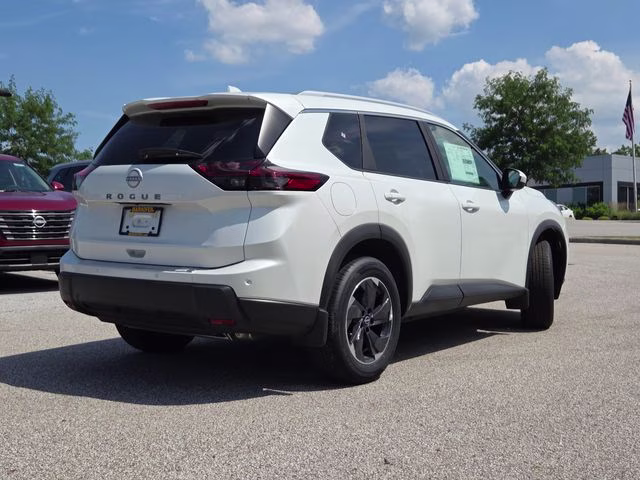 2026 Everest White Pearl Tricoat Nissan Rogue SV FWD SUV