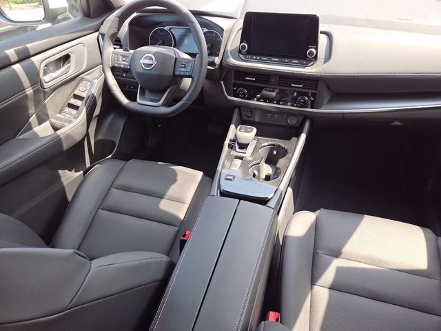 2026 Everest White Pearl Tricoat Nissan Rogue SV FWD SUV