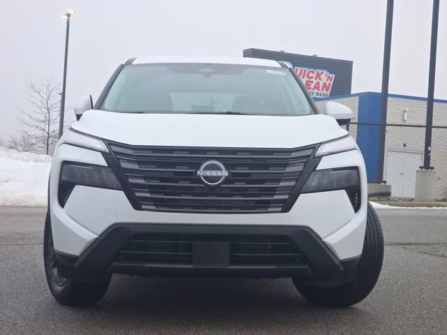 2026 Everest White Pearl Tricoat Nissan Rogue SV AWD SUV