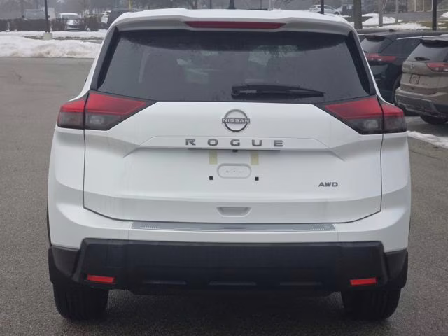 2026 Everest White Pearl Tricoat Nissan Rogue SV AWD SUV