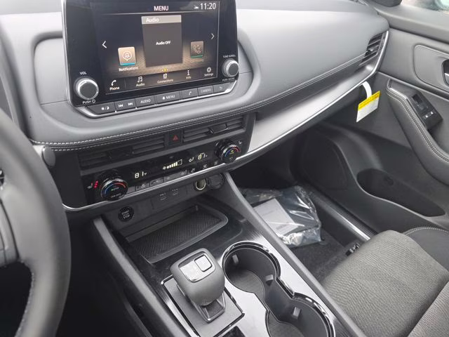 2026 Everest White Pearl Tricoat Nissan Rogue SV AWD SUV
