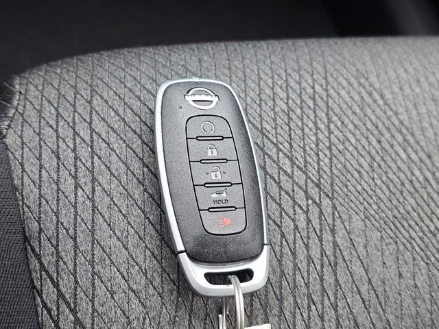 2026 Boulder Gray Pearl Nissan Rogue SV AWD SUV