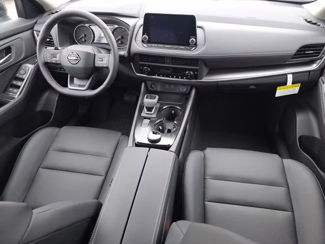 2026 Everest White Pearl Tricoat Nissan Rogue Dark Armor AWD SUV
