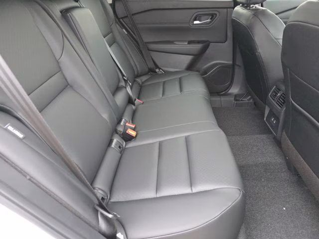 2026 Everest White Pearl Tricoat Nissan Rogue Dark Armor AWD SUV