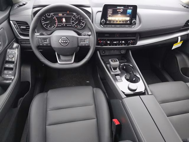 2026 Everest White Pearl Tricoat Nissan Rogue Dark Armor AWD SUV