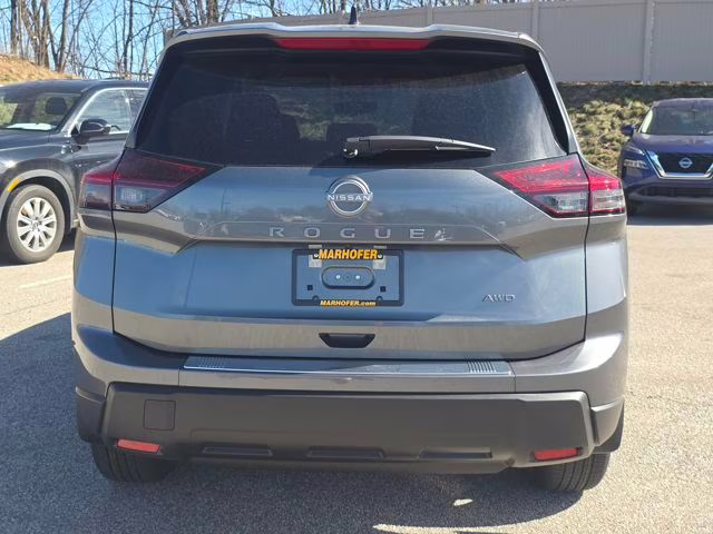 2026 Gun Metallic Nissan Rogue SV AWD SUV