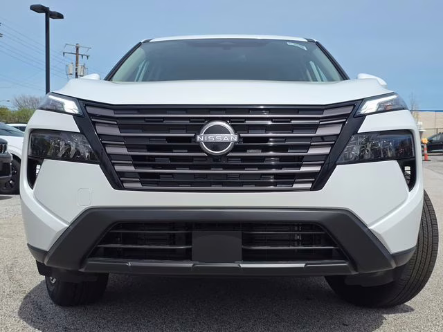 2026 Everest White Pearl Tricoat Nissan Rogue SV AWD SUV