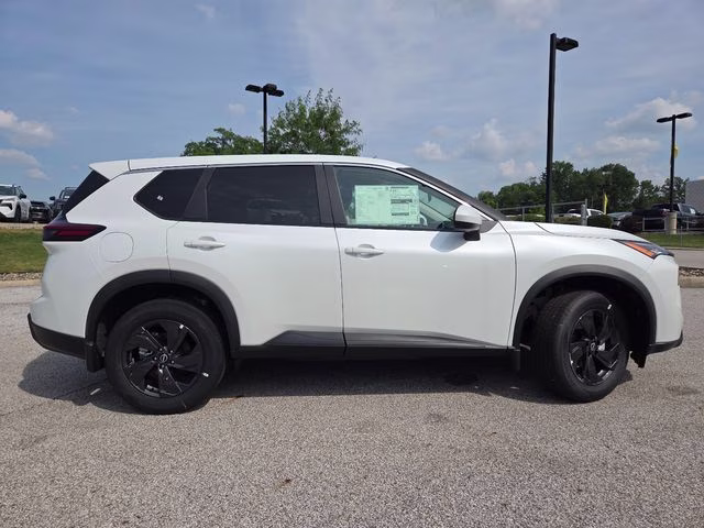 2026 Everest White Pearl Tricoat Nissan Rogue SV AWD SUV