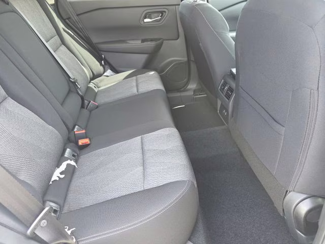 2026 Everest White Pearl Tricoat Nissan Rogue SV AWD SUV
