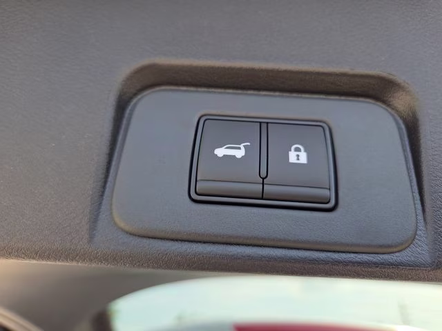 2026 Everest White Pearl Tricoat Nissan Rogue SV AWD SUV