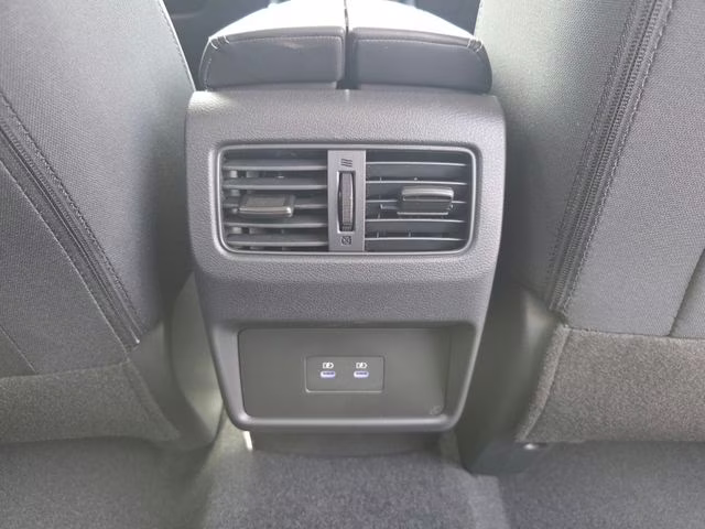 2026 Everest White Pearl Tricoat Nissan Rogue SV AWD SUV