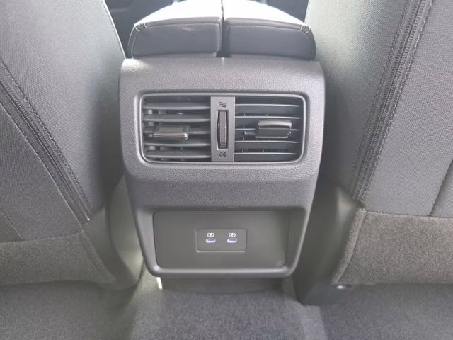 2026 Everest White Pearl Tricoat Nissan Rogue SV AWD SUV