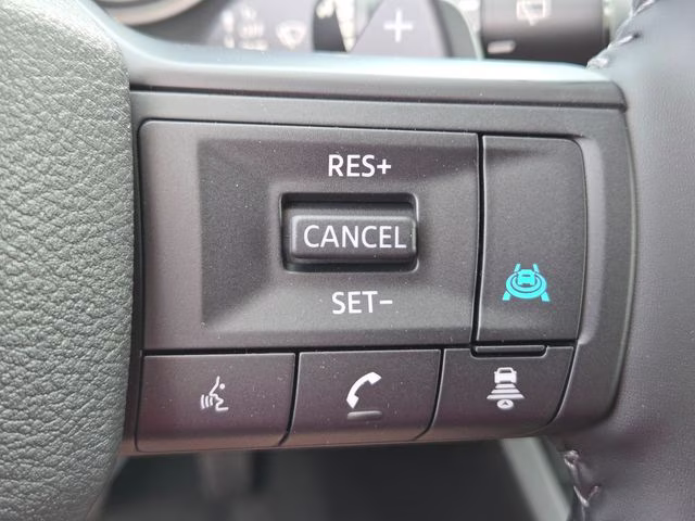 2026 Everest White Pearl Tricoat Nissan Rogue SV AWD SUV