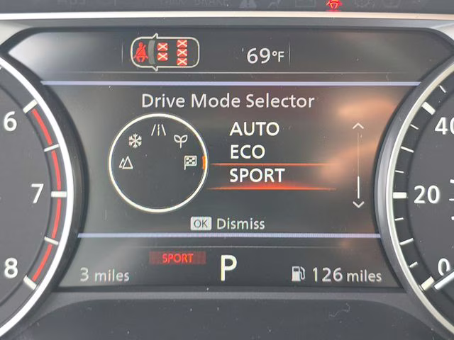 2026 Everest White Pearl Tricoat Nissan Rogue SV AWD SUV