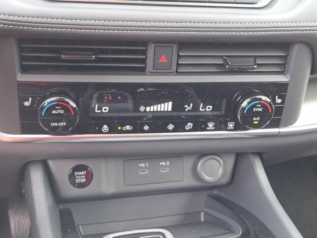 2026 Everest White Pearl Tricoat Nissan Rogue SV AWD SUV