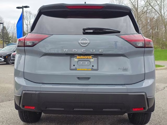 2026 Boulder Gray Pearl Nissan Rogue SV AWD SUV