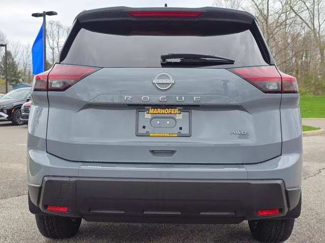 2026 Boulder Gray Pearl Nissan Rogue SV AWD SUV