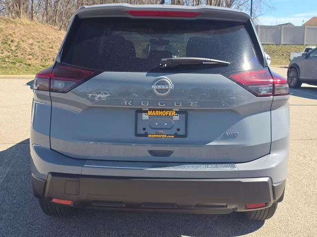 2026 Boulder Gray Pearl Nissan Rogue SV AWD SUV