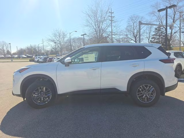 2026 Everest White Pearl Tricoat Nissan Rogue SV AWD SUV