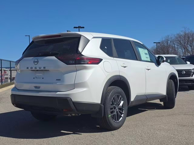 2026 Everest White Pearl Tricoat Nissan Rogue SV AWD SUV