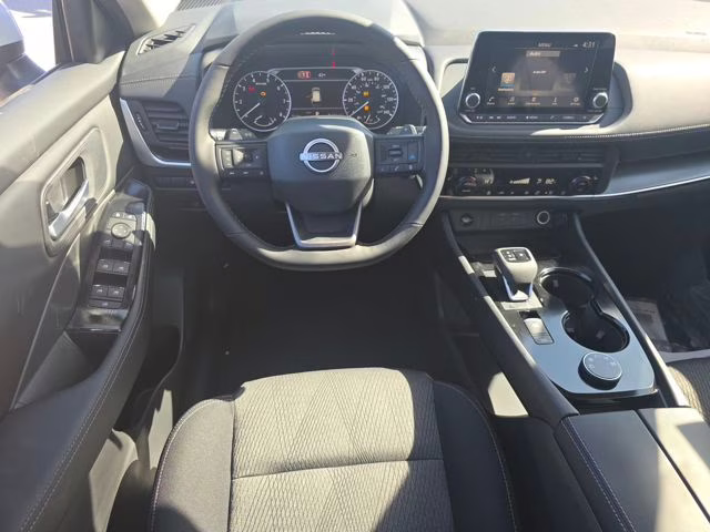 2026 Everest White Pearl Tricoat Nissan Rogue SV AWD SUV