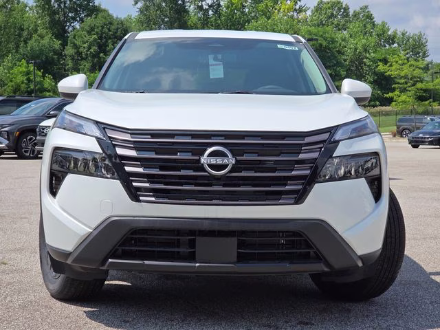 2026 Everest White Pearl Tricoat Nissan Rogue SV AWD SUV