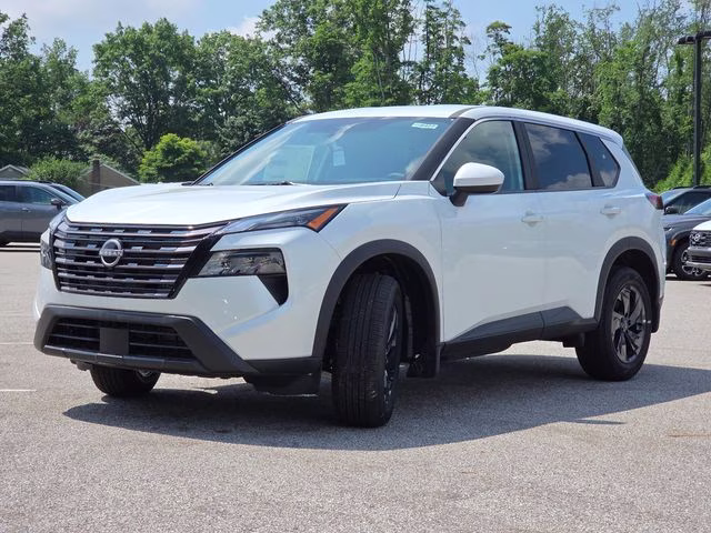 2026 Everest White Pearl Tricoat Nissan Rogue SV AWD SUV