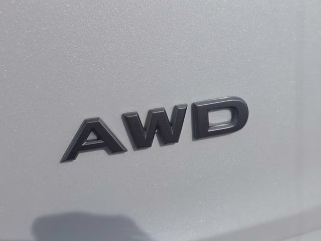 2026 Everest White Pearl Tricoat Nissan Rogue SV AWD SUV