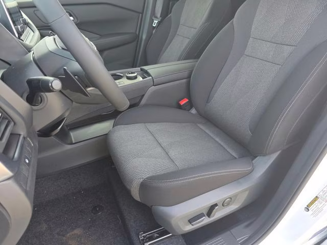 2026 Everest White Pearl Tricoat Nissan Rogue SV AWD SUV