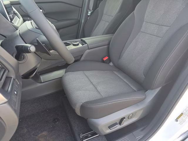 2026 Everest White Pearl Tricoat Nissan Rogue SV AWD SUV