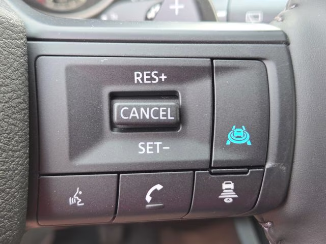2026 Everest White Pearl Tricoat Nissan Rogue SV AWD SUV