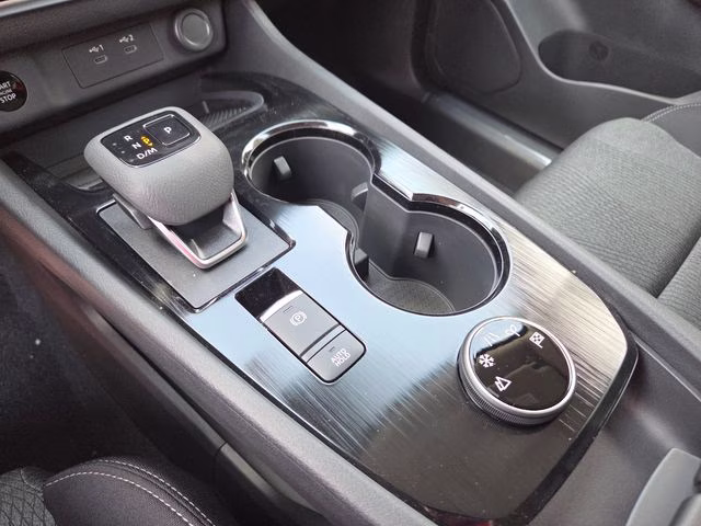 2026 Everest White Pearl Tricoat Nissan Rogue SV AWD SUV