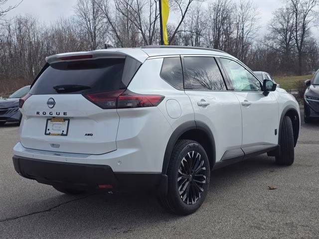 2026 Everest White Pearl Tricoat Nissan Rogue Dark Armor AWD SUV