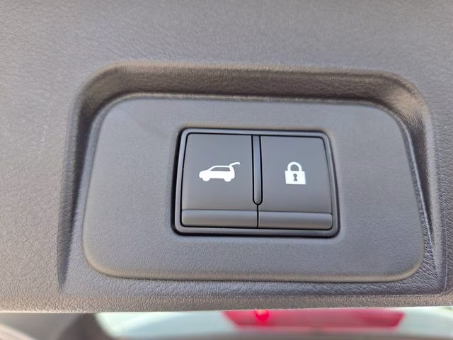 2026 Everest White Pearl Tricoat Nissan Rogue Dark Armor AWD SUV