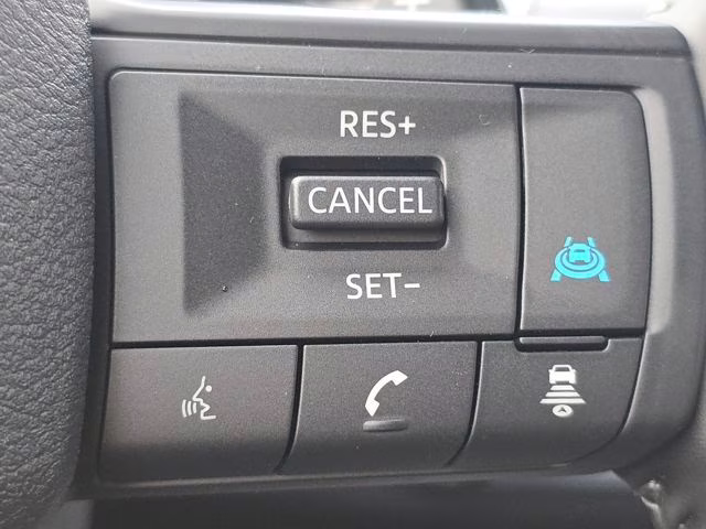 2026 Everest White Pearl Tricoat Nissan Rogue SV AWD SUV