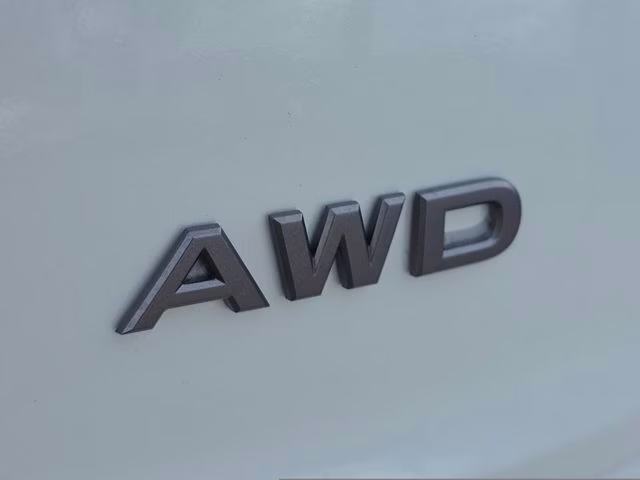 2026 Everest White Pearl Tricoat Nissan Rogue SV AWD SUV
