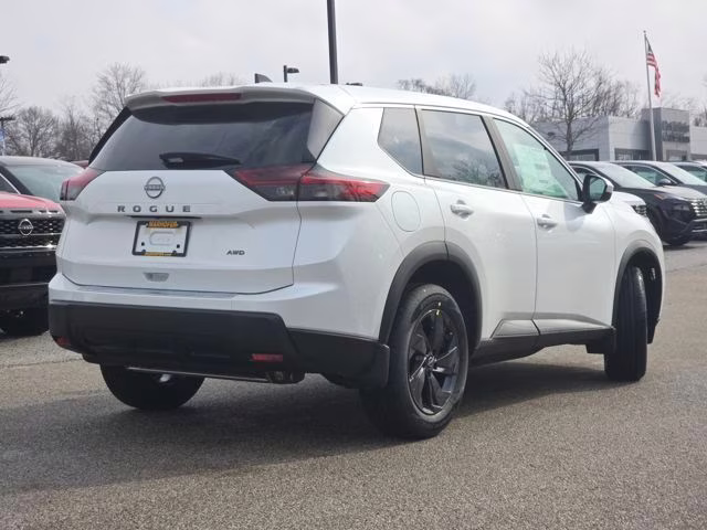 2026 Everest White Pearl Tricoat Nissan Rogue SV AWD SUV