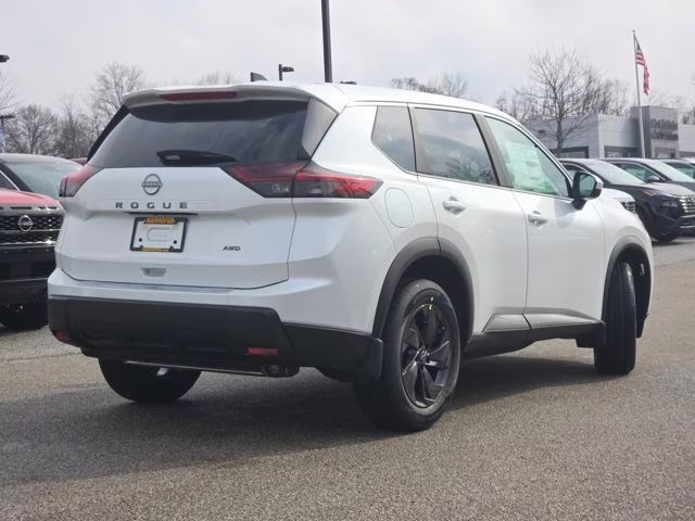 2026 Everest White Pearl Tricoat Nissan Rogue SV AWD SUV