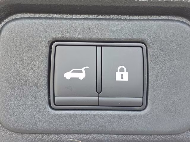 2026 Everest White Pearl Tricoat Nissan Rogue SV AWD SUV