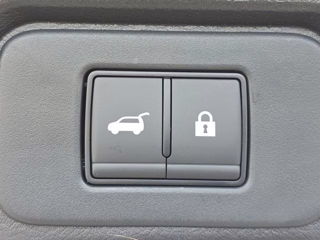 2026 Everest White Pearl Tricoat Nissan Rogue SV AWD SUV