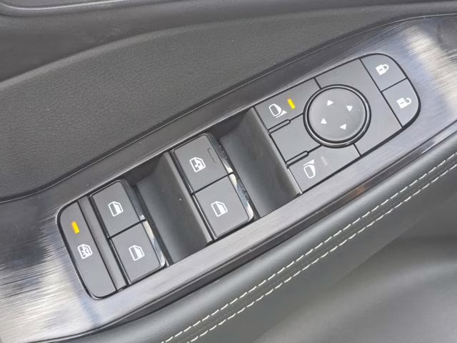 2026 Everest White Pearl Tricoat Nissan Rogue SV AWD SUV