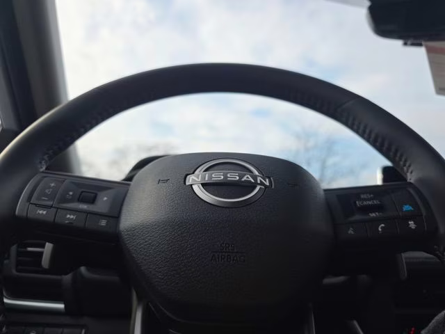 2026 Everest White Pearl Tricoat Nissan Rogue SV AWD SUV