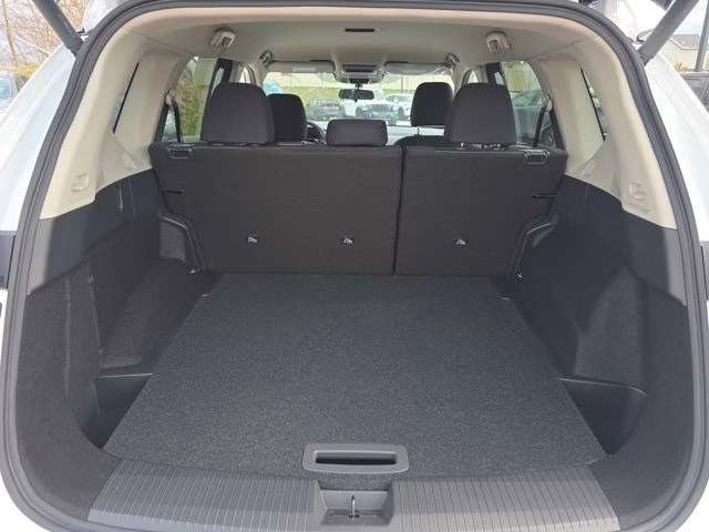 2026 Everest White Pearl Tricoat Nissan Rogue SV AWD SUV